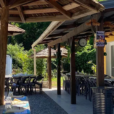 Camping Youpendi Tournon-sur-Rhone